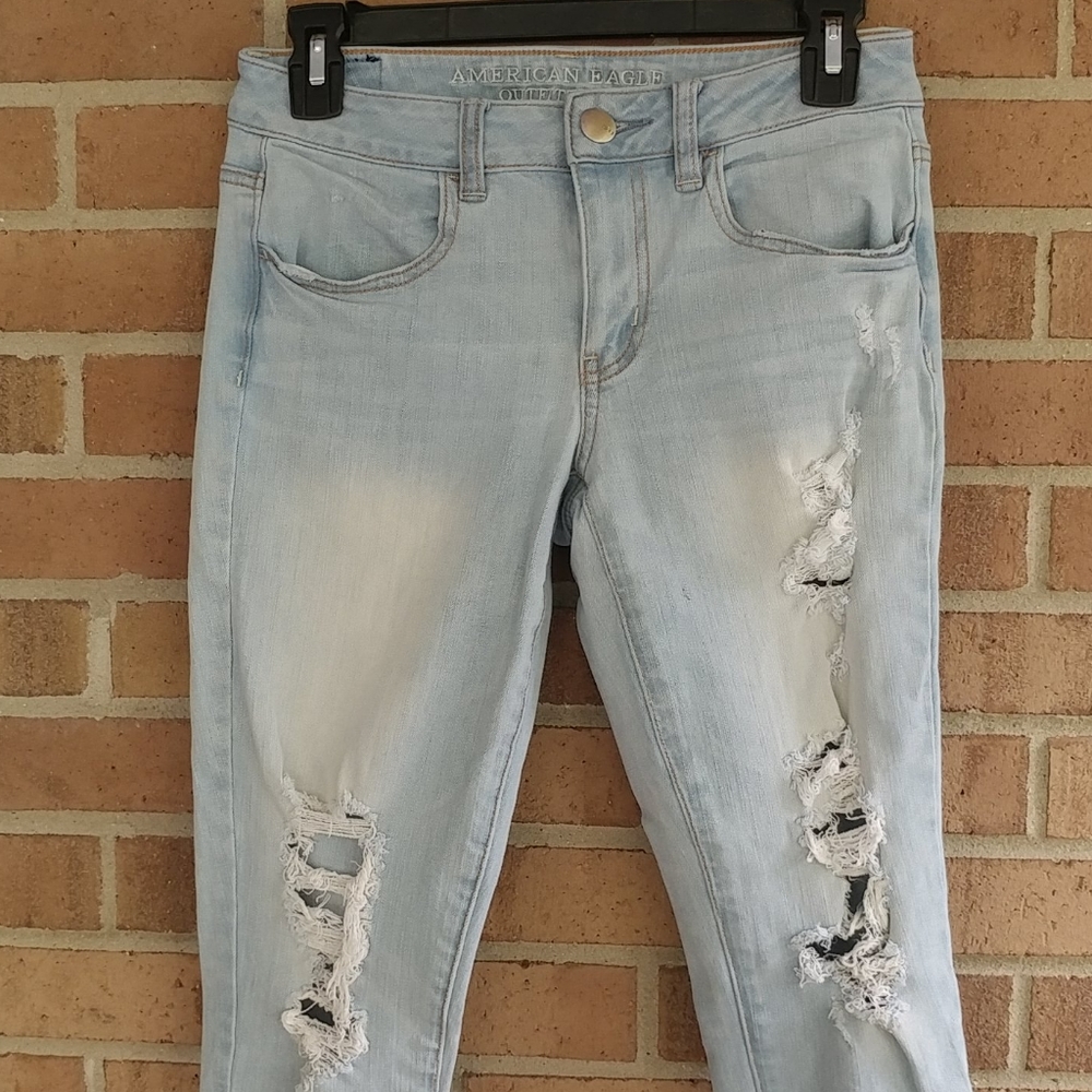 AEO | Distressed Super Stretch Size 2